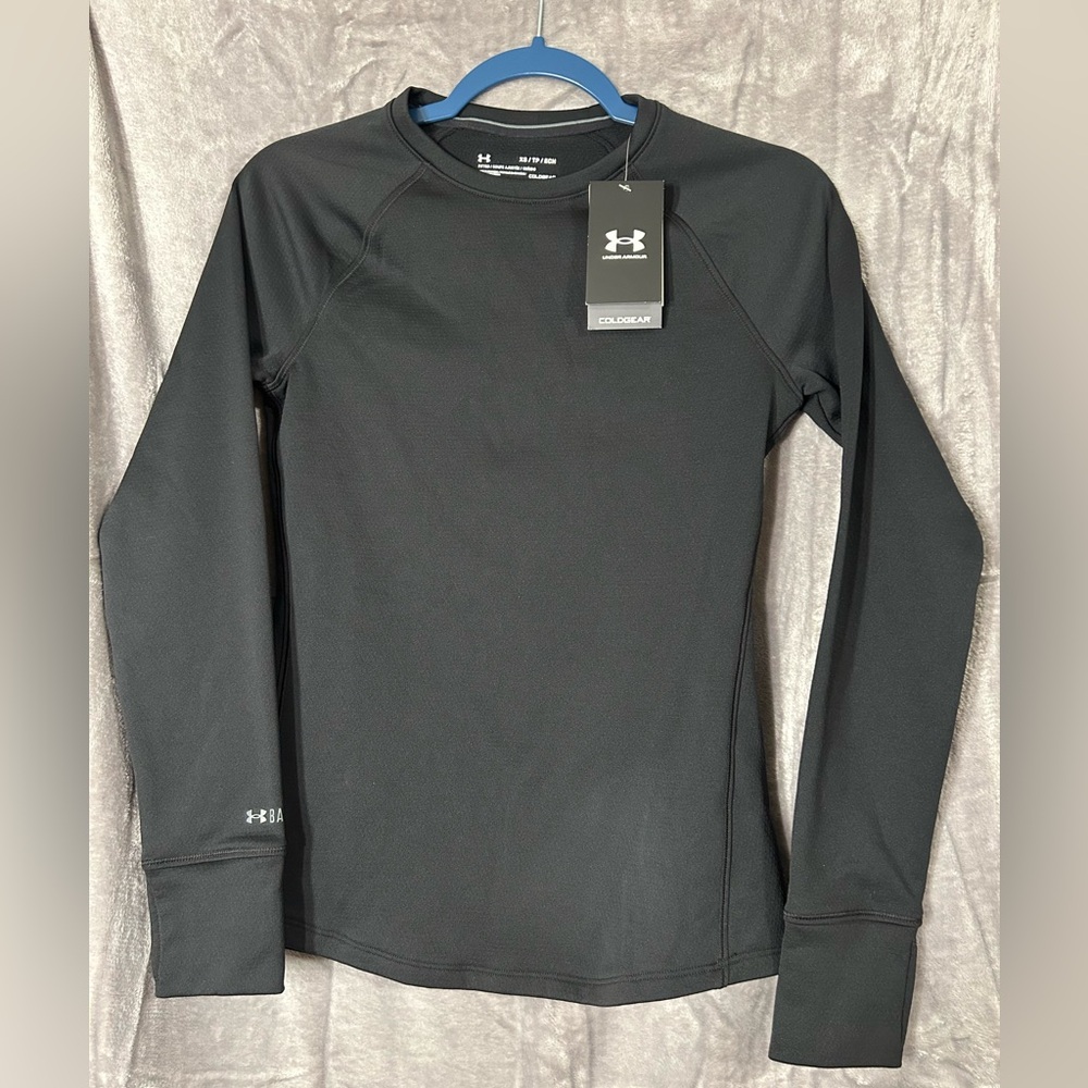 NWT Women’s Black Under Armour Coldgear Long Sleeve Under Shirt size XS
